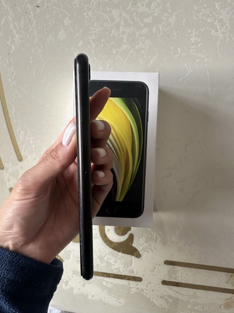 Iphone Se 2020 года