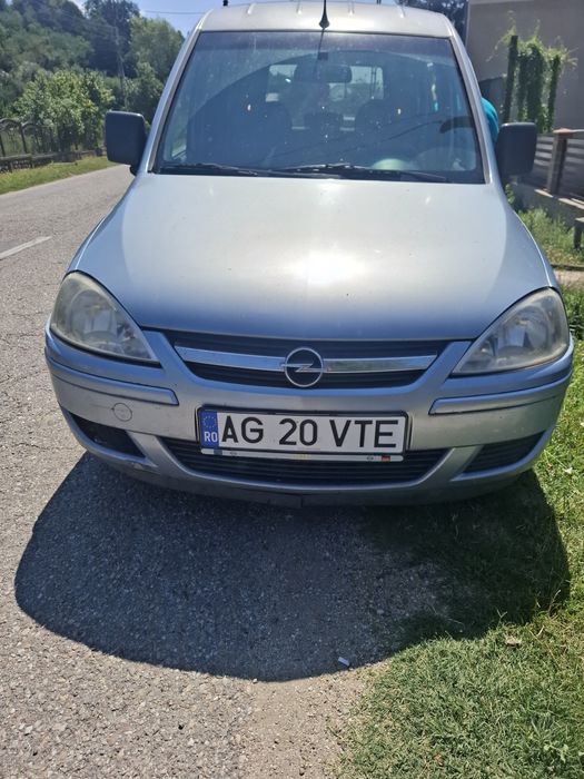 Vand opel combo 1.3 cdti