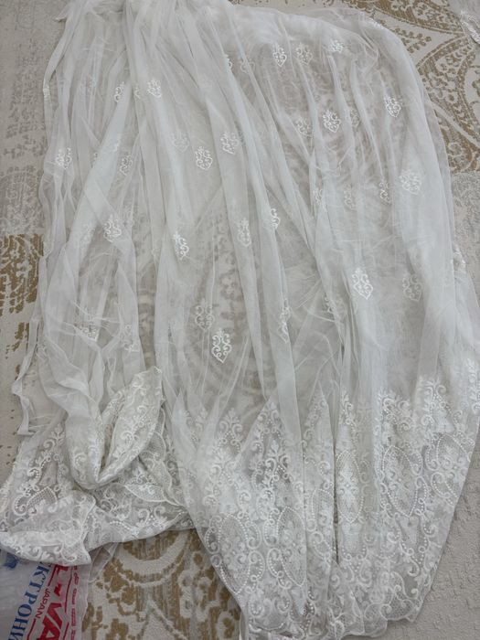 Бу белый тюль , высота 2,75 ,ширина 4-5