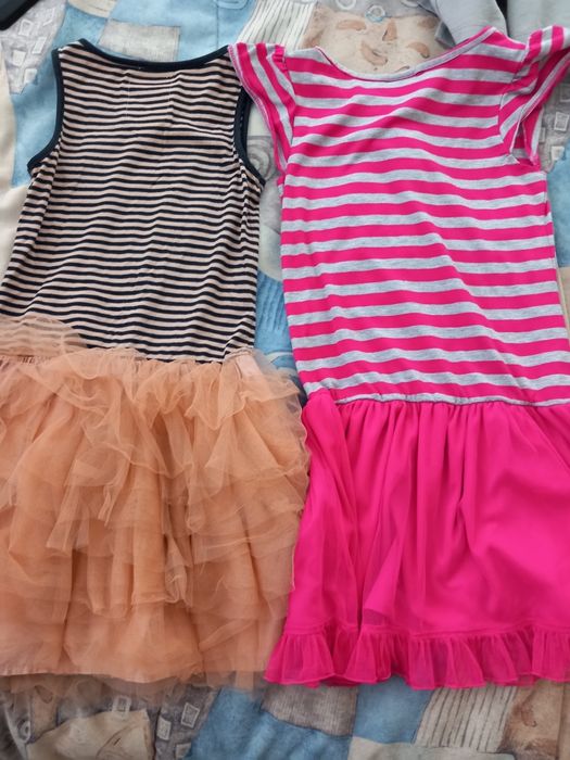 12 летни блузки и 3 рокли за момиче на 8-9 години