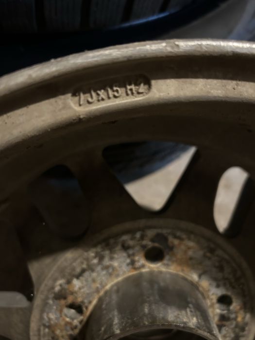 Jante aliaj usor ptr japoneze mici pe 15/Samurai/Jimny/Feroza