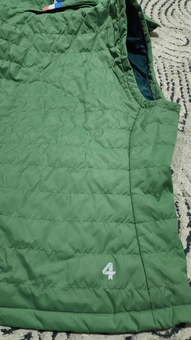 Жакет от бренда FOURLAPS, фирменная товар!