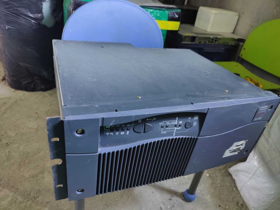 UPS 3000VA Format Rack 4U - Sinus Pur - MGE Pulsar EXtreme - Rackabil
