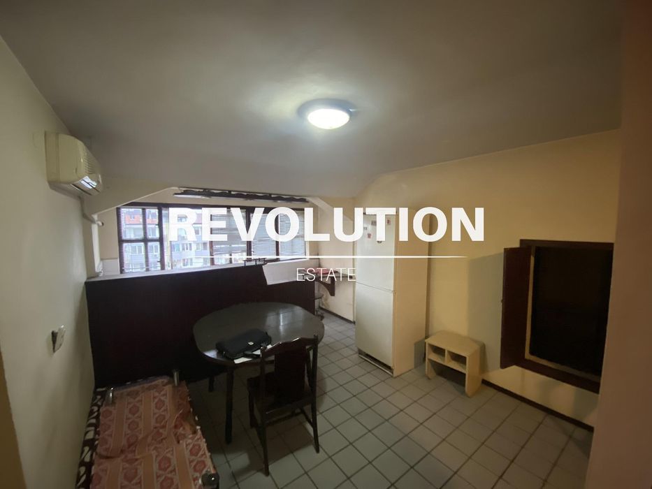 Продава се Двустаен апартамент в Варна, Зимно кино Тракия - 65 кв.м за 1293 €/кв.м - Снимка #2