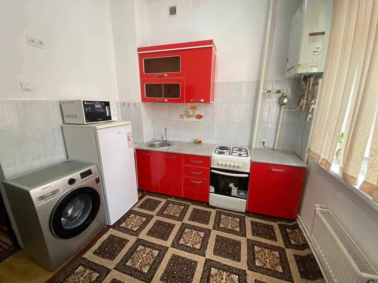 Сдаётся квартира. Адрес 8 март, ориентир ресторан Темуршох.

250 у.е.