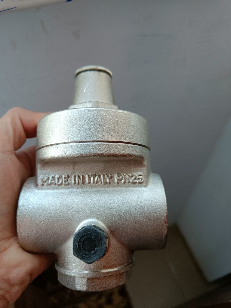 Балансировочный клапан. Редуктор давления Valtec 1 1/4" (32 мм)