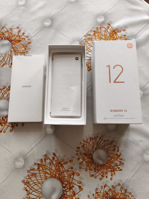 Xiaomi 12 8RAM 256 GB