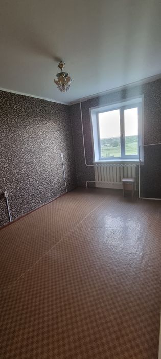 Продам трёхкомнатную квартиру на 6-85
