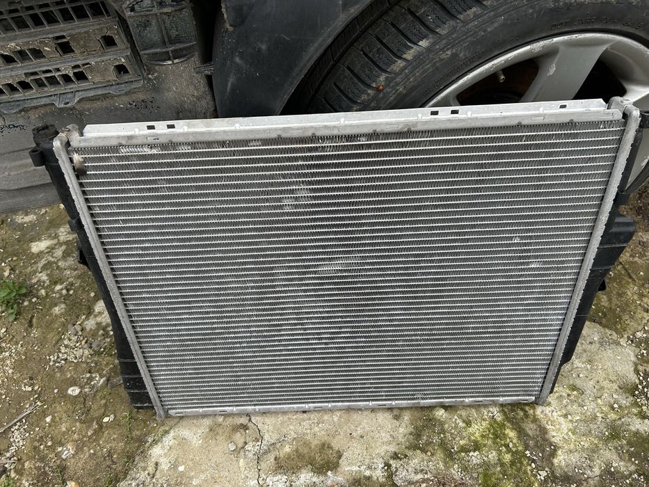 Воден радиатор бмв е46 2.8 бензин