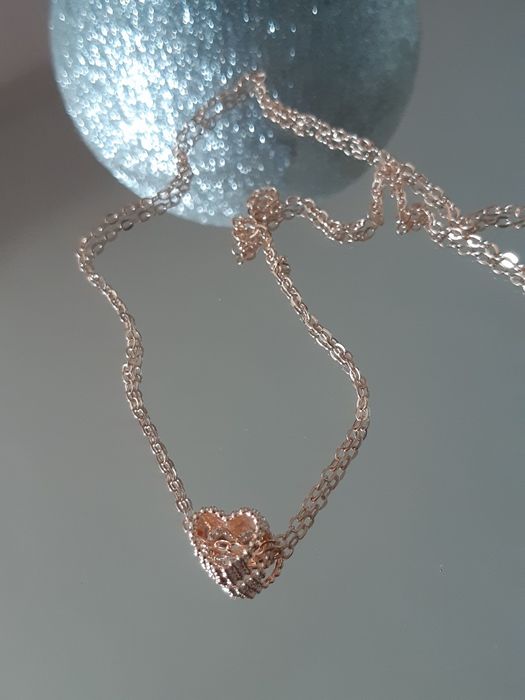 Lantisoare diverse modele