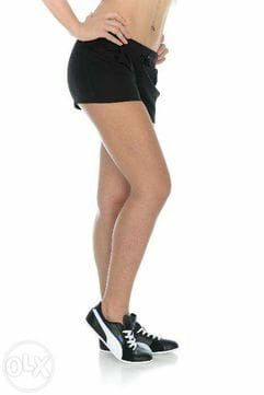 Pantaloni scurti pentru femei (dama) Puma Sweat Shorts