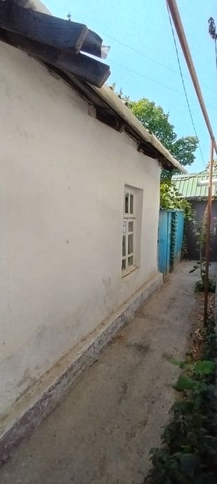 Продается участок с домом. 2.1 сотки