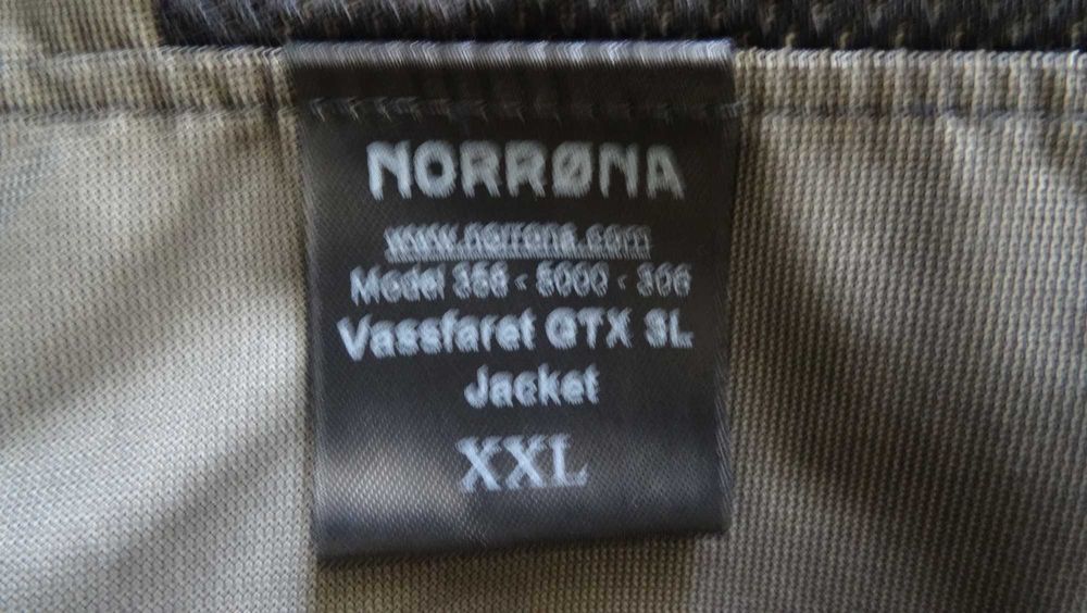norrona XXL яке и XL панталон модел vassfaret gore tex GTX