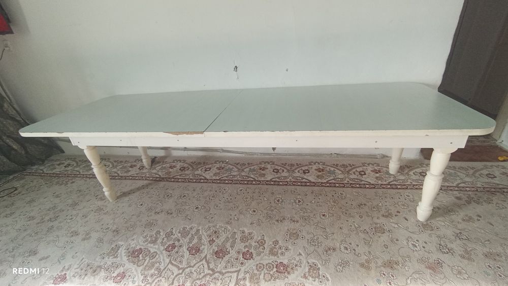 Залға арналған стол