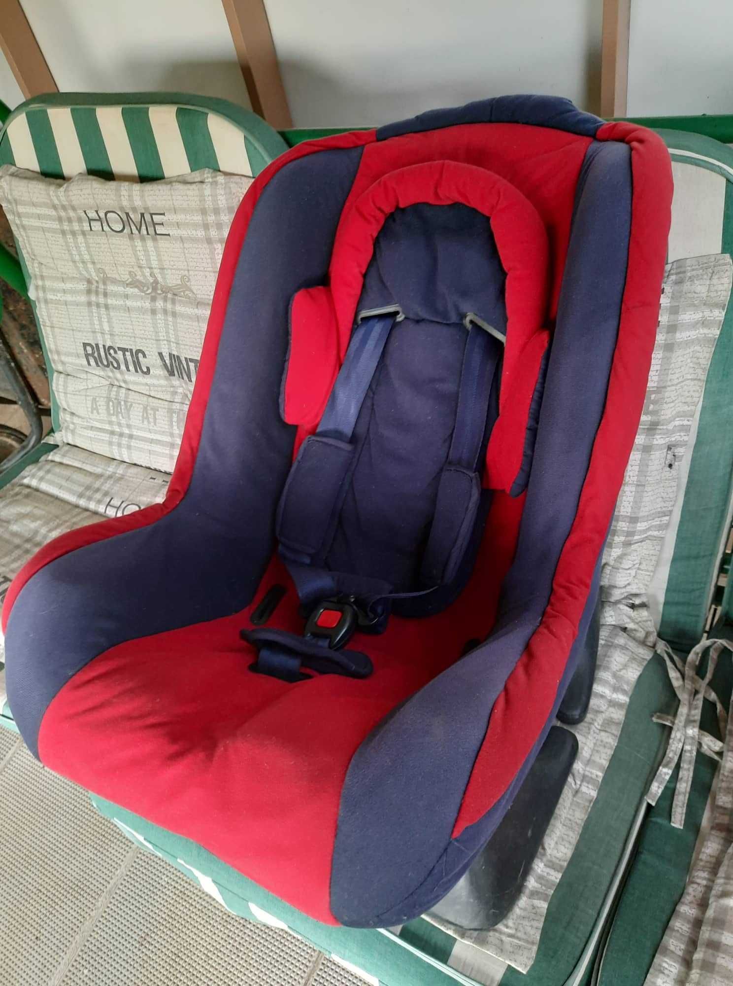 Много приятно, удобно, здраво и леко детско столче за кола