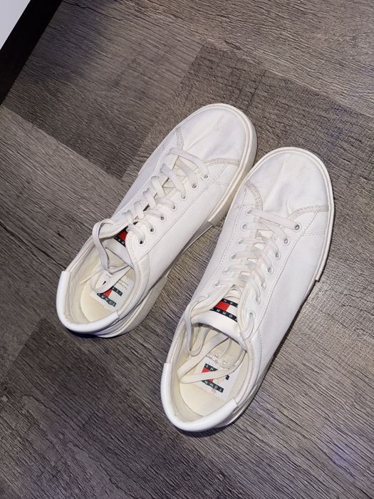 Обувки Tommy Jeans!