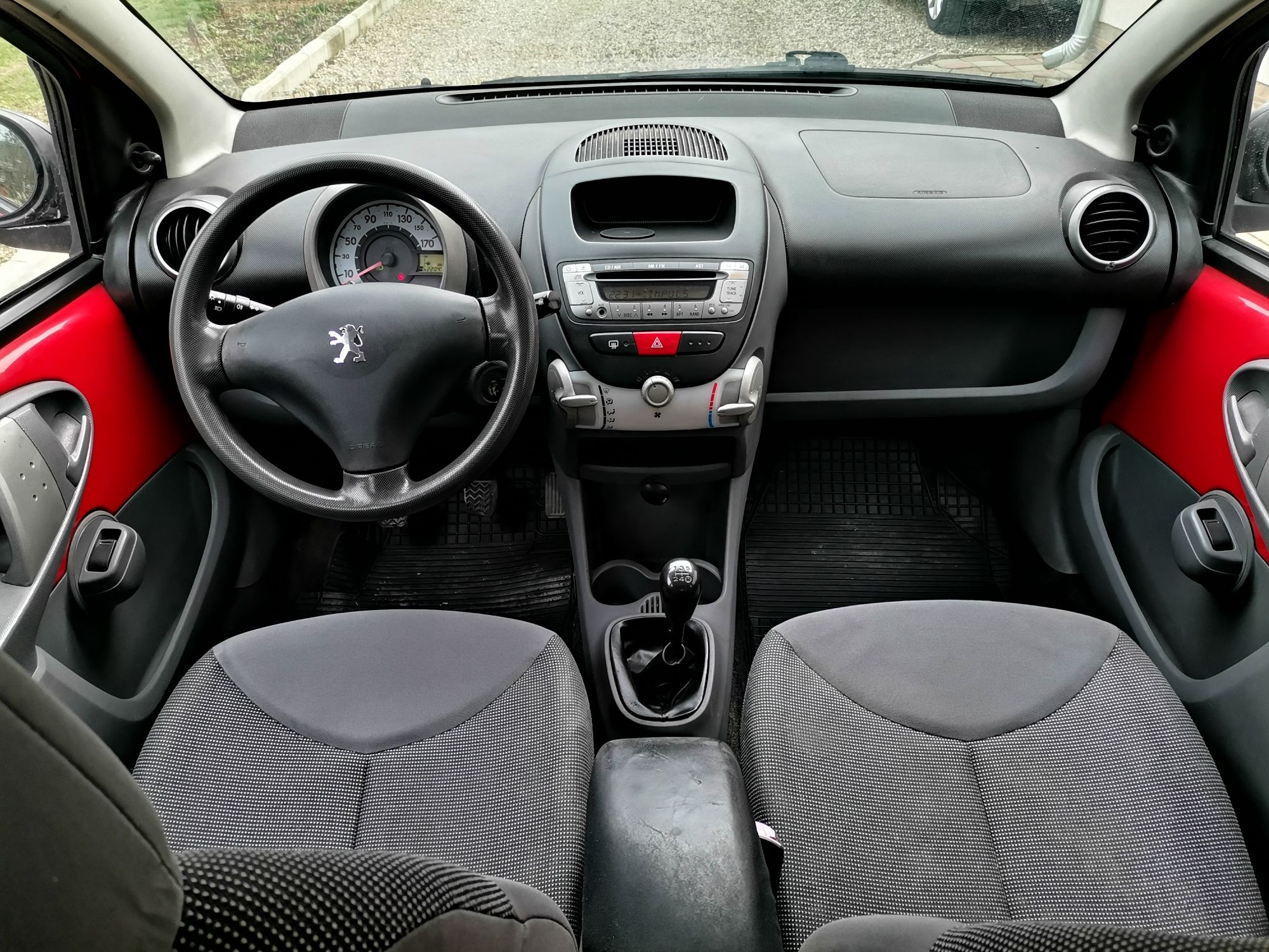 Peugeot 107 1.0 benzina euro 4 an 2006 4/5 uși