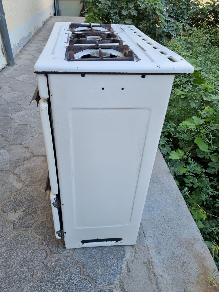 Gaz plita sotiladi