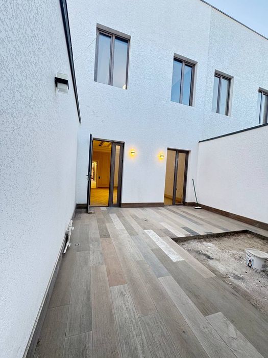 Продается коттеж, таунхоус. ор. Dombrobod city, Чиланзар