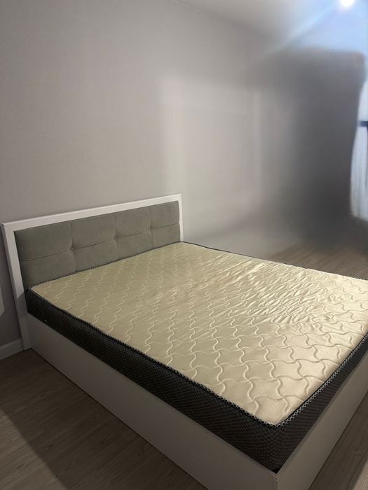 Продам кровать двух спальную