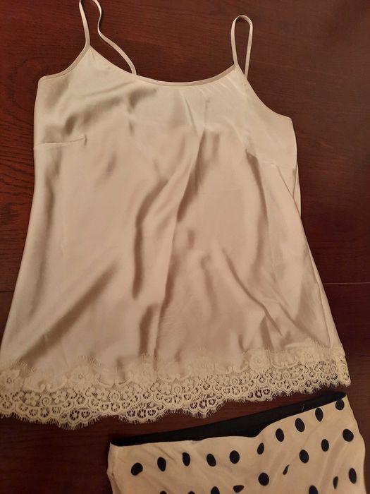 Продам женские блузки