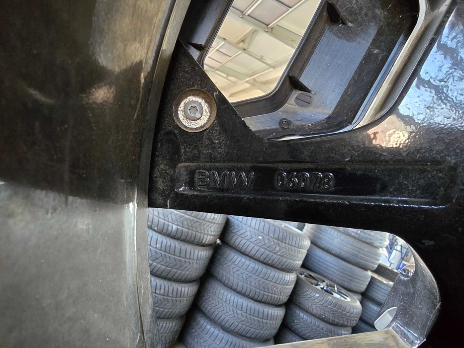 Jante BMW XM G09 M922 Anvelope Iarna Noi Yokohama BluEarth 315 35 R22