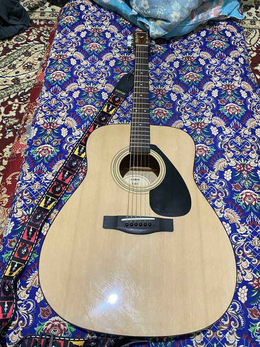 Guitara Yamaha f310