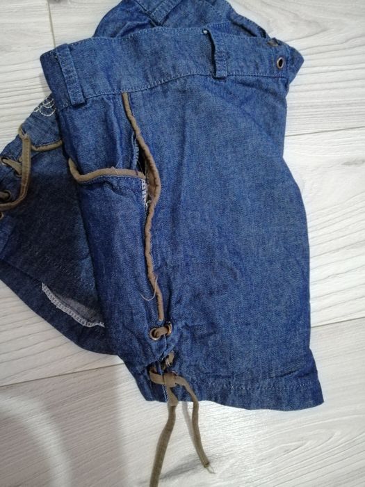 Pantaloni scurti din blug model hippie brodat dama marimea Xs-S 34/36