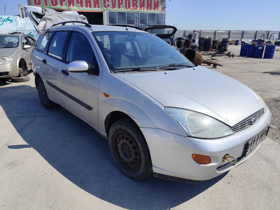Ford Focus 1.4 - 75к.с - 2001г. на части