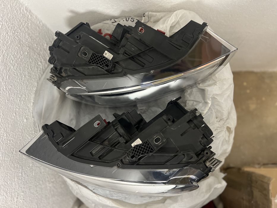 Faruri Audi Q3 8U Xenon  LED