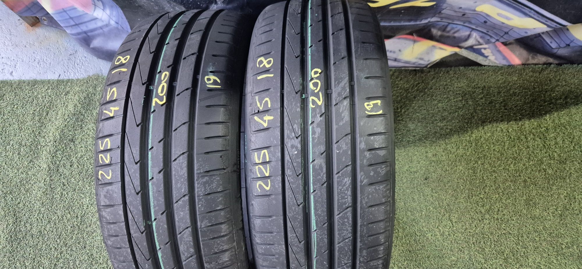 225 45 18 Hankook