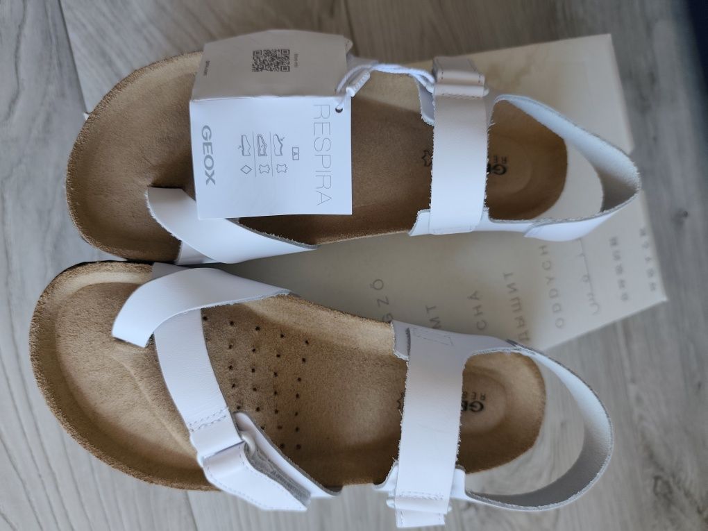 Сандали Geox Women's D Brionia Sandal