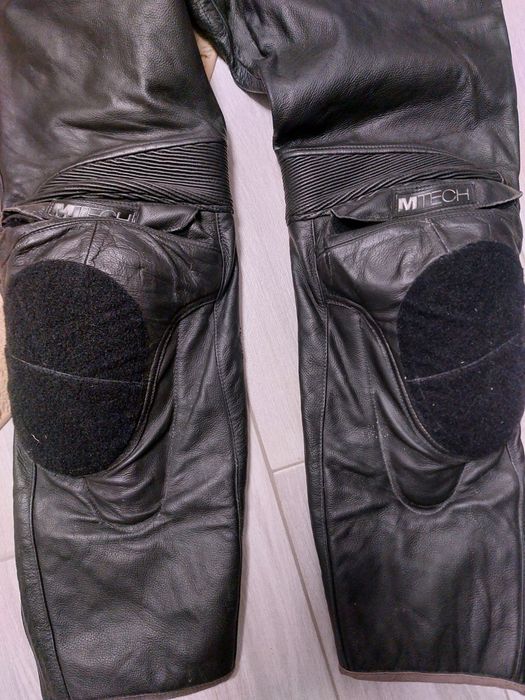 Pantaloni moto piele