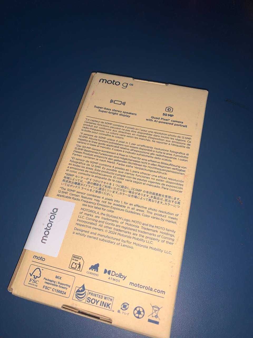Оригинален и нов телефон Motorola Moto g05
