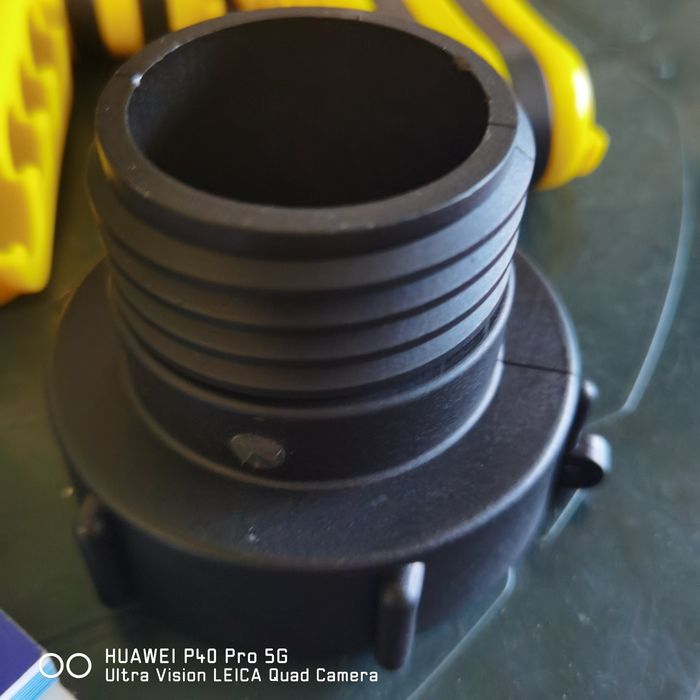 Капачки, преходници и всичко за бидон 1000 литра