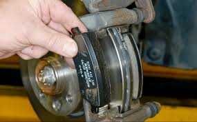 Смяна на масло и филтри • Накладки и спирачна течност – Горубляне