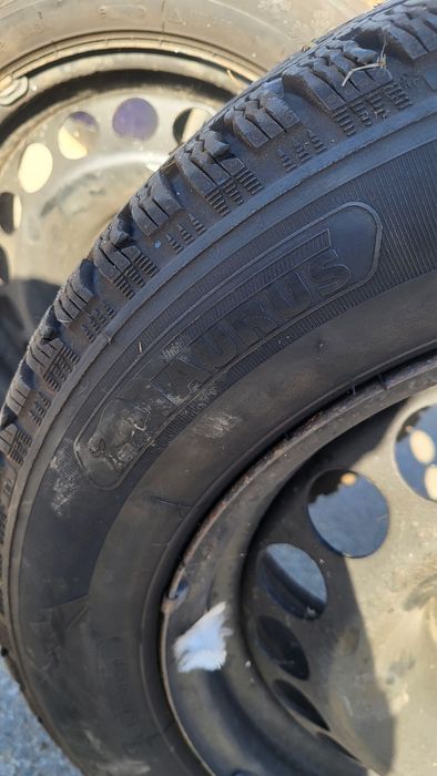 Vând anvelope 225 55 r 16