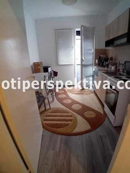 Продава се Двустаен апартамент в Пловдив, Изгрев - 60 кв.м за 1050 €/кв.м - Снимка #3