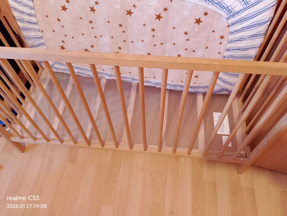 Детско креватче,детска кошара+матрак