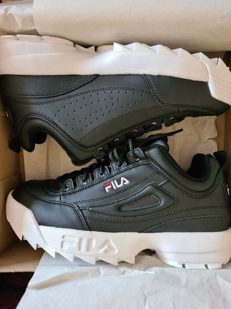 Мъжки маратонки /Сникърси/ FILA Disruptor low  45 номер