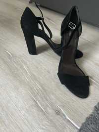 Sandale negre catifea