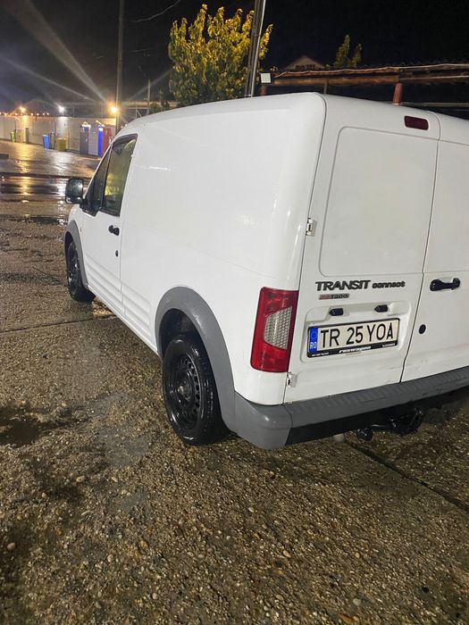 Vand sau schimb cu autoturism Ford Transit Connect