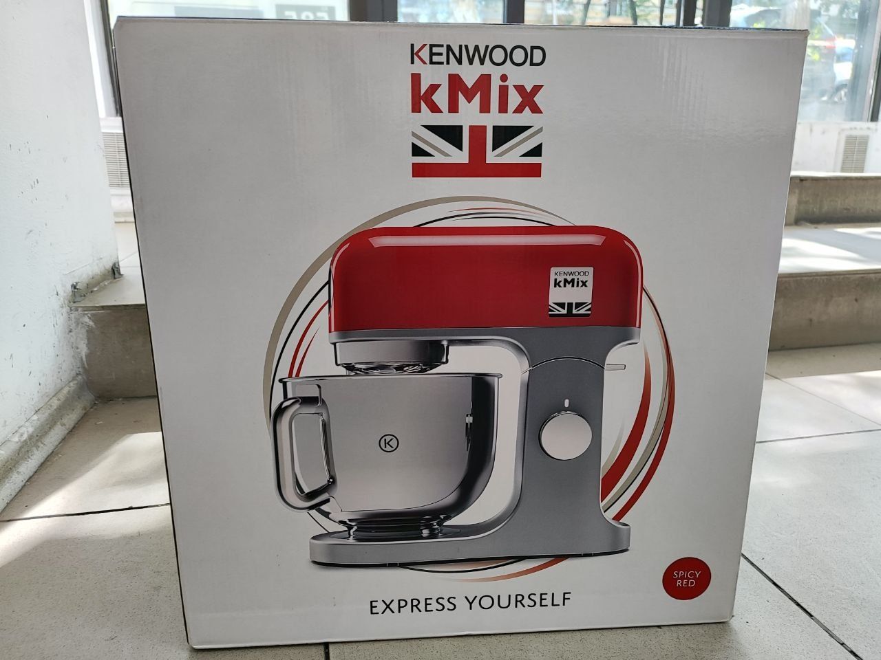 Продам кухонный комбайн kenwood kmx750ard