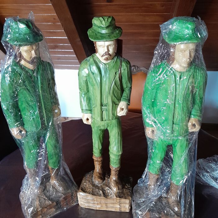 Statuetă din lemn diferite dimensiuni