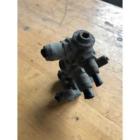 distribuitor aer sasiu scania - piese/dezmembrari scania