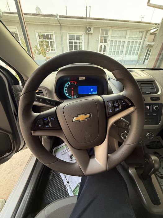 cobilt 2024 yili 19000 km yurgan holati ideal oq rang