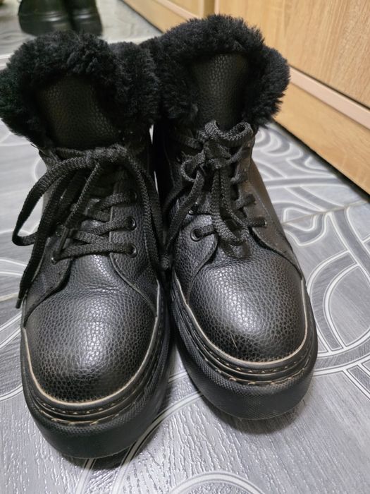 Зимняя обувь размер 39