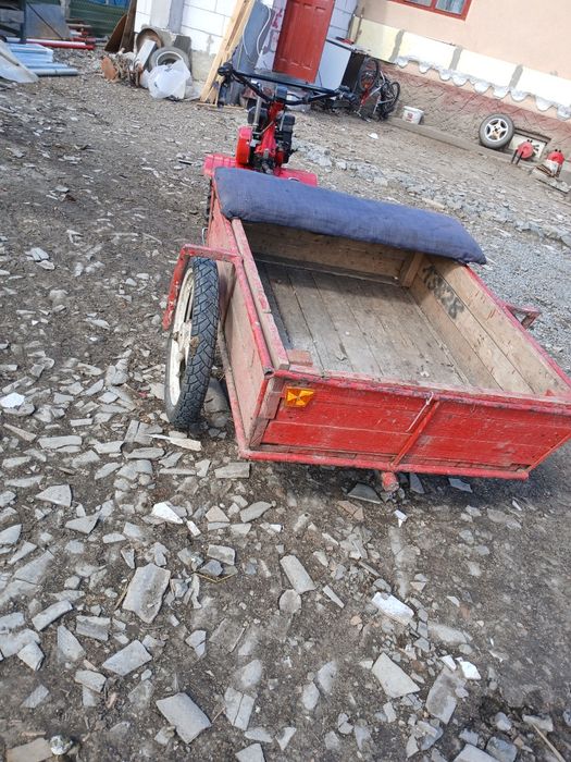 Vând motocultor ruris 7.5 cp