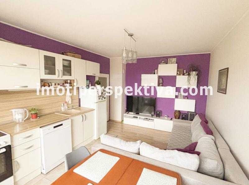 Продава се Тристаен апартамент в Пловдив, Христо Смирненски - 65 кв.м за 1808 €/кв.м - Снимка #2