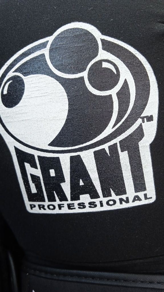 Боксови ръкавици GRANT Professional